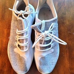 Men's Adidas! Size 10!